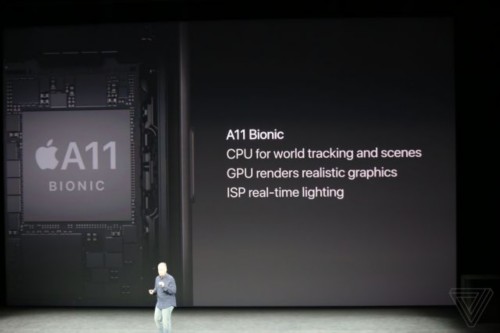 苹果iPhone 8发布 回归双面玻璃699美元起售